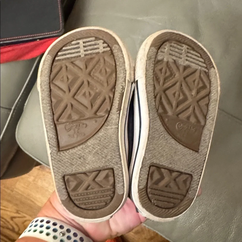 Converse Navy Blue Kids Sneakers with Velcro size 4